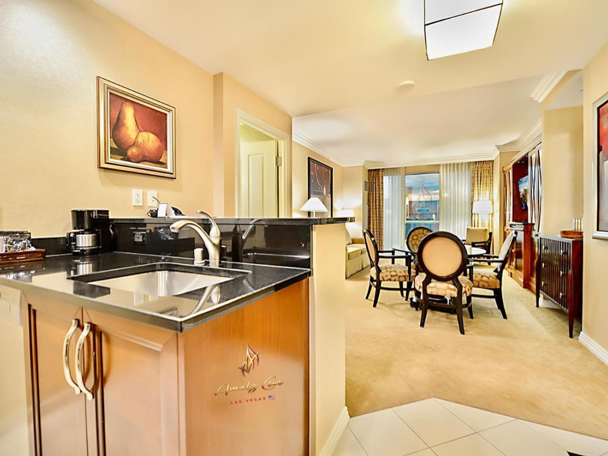 Amalz 2 Bedroom 3 Bathroom Balcony Suites At Mgm Signature ! Las Vegas Exteriör bild